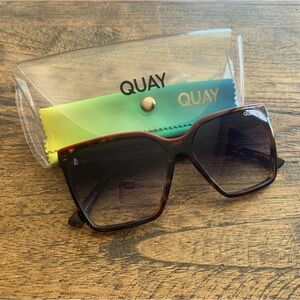 QUAY Sunglasses w/Red Accent